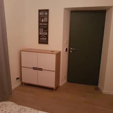 Dependance Au Gout De *